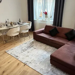 A&a Living - Best Location In !!! Apartment
