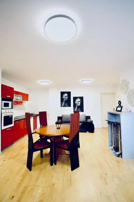 Lovely 2Br And 1Lr Apt, Up To 10P, Very Central Apartment Vienna