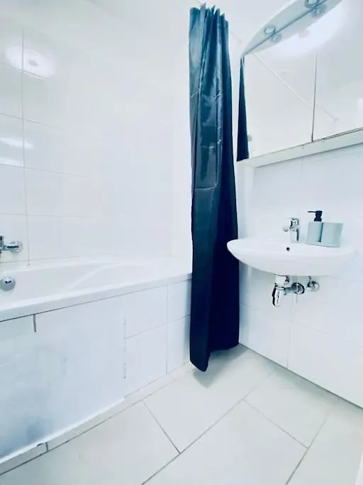 Lovely 2Br And 1Lr Apt, Up To 10P, Very Central Apartment Vienna