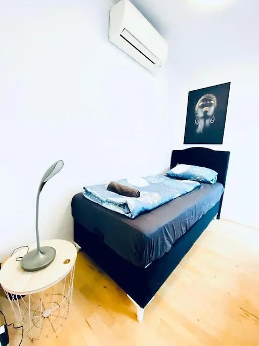 Lovely 2Br And 1Lr Apt, Up To 10P, Very Central Apartment Vienna