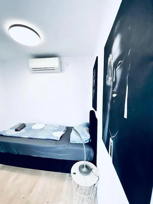 Lovely 2Br And 1Lr Apt, Up To 10P, Very Central Apartment Vienna